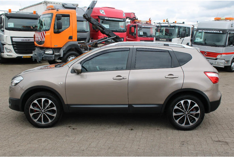Nissan QASHQAI 2.0 AUTOMATIC / CAMERA - SUV/ Todoterreno: foto 2 Nissan QASHQAI 2.0 AUTOMATIC / CAMERA - SUV/ Todoterreno: foto 2