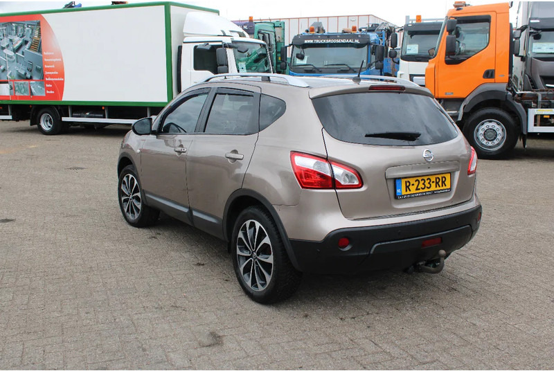 Nissan QASHQAI 2.0 AUTOMATIC / CAMERA - SUV/ Todoterreno: foto 3 Nissan QASHQAI 2.0 AUTOMATIC / CAMERA - SUV/ Todoterreno: foto 3