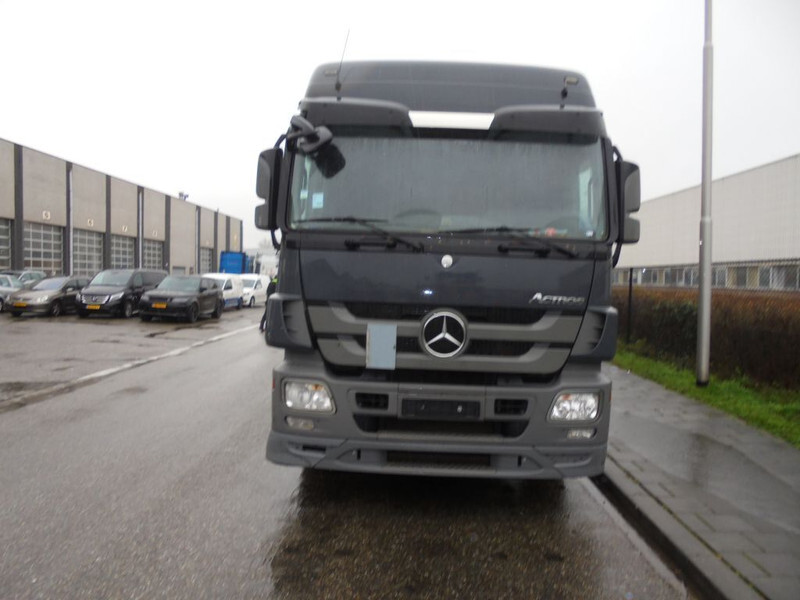 Remolque caja cerrada Renders RMAC 9.9 + 2 AXLE + Combi: foto 9