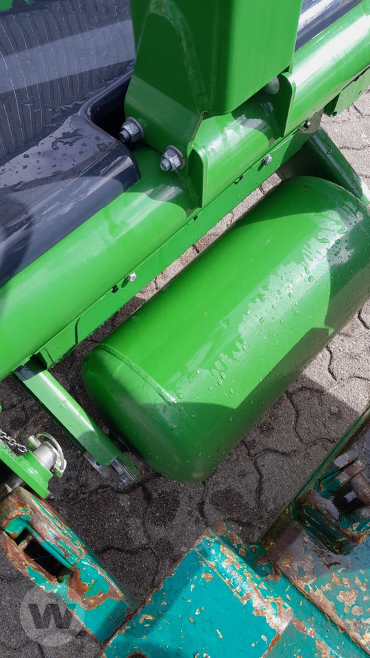 Krone EASY WRAP 150 - Encintadora de pacas: foto 4 Krone EASY WRAP 150 - Encintadora de pacas: foto 4