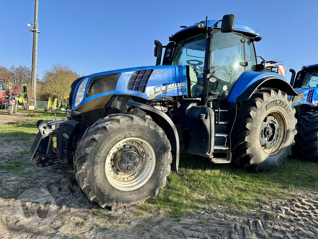 New Holland T 8.360 - Tractor: foto 4 New Holland T 8.360 - Tractor: foto 4