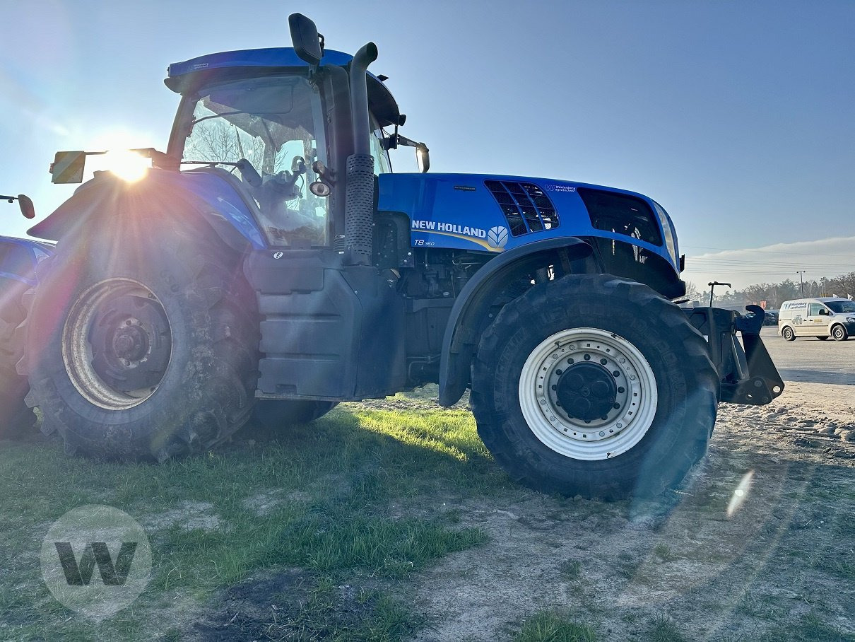 New Holland T 8.360 - Tractor: foto 1 New Holland T 8.360 - Tractor: foto 1