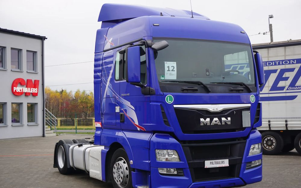 MAN 2 szt. Low-Deck i Standard TGX 18.440 - Cabeza tractora: foto 2 MAN 2 szt. Low-Deck i Standard TGX 18.440 - Cabeza tractora: foto 2