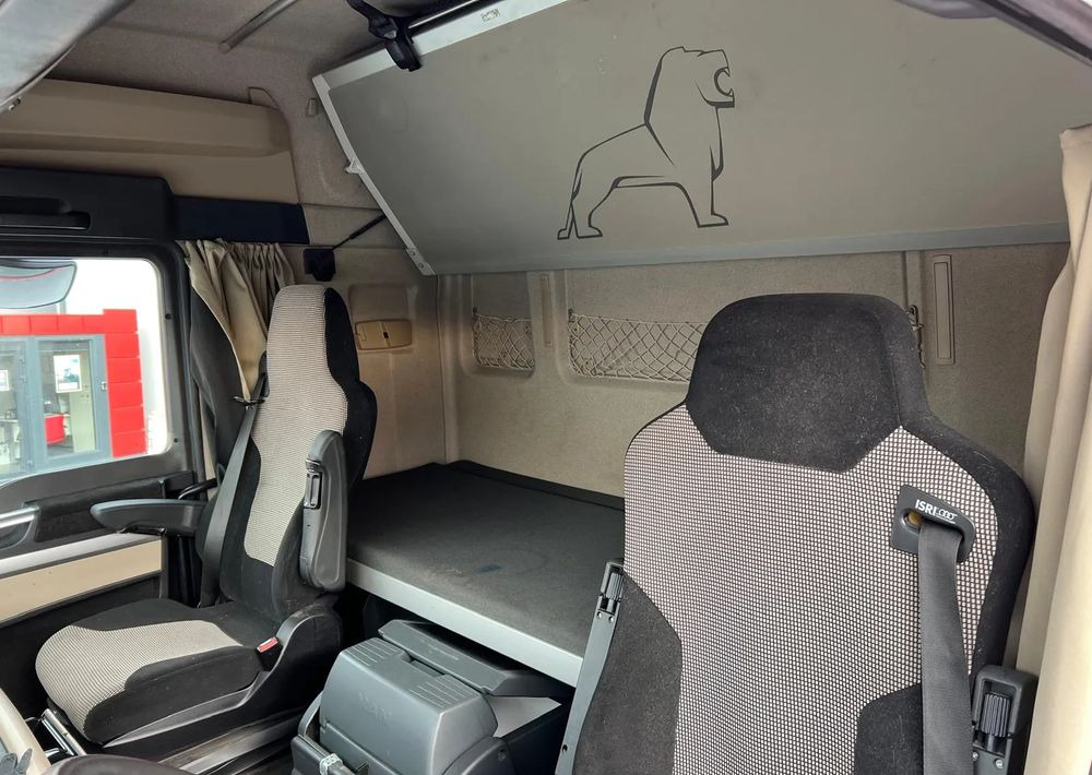 Leasing de MAN TGX 18.420 XLX LOW DECK MAN TGX 18.420 XLX LOW DECK: foto 6 Leasing de MAN TGX 18.420 XLX LOW DECK MAN TGX 18.420 XLX LOW DECK: foto 6