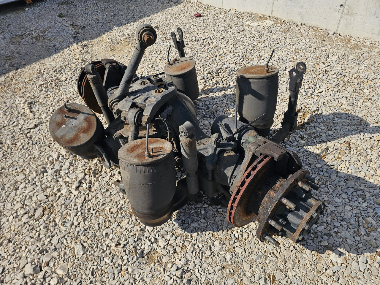 MAN TGX TGS EURO 6 / COMPLETE AXLE / HY-1350 / 38:15 - Eje posterior: foto 3 MAN TGX TGS EURO 6 / COMPLETE AXLE / HY-1350 / 38:15 - Eje posterior: foto 3