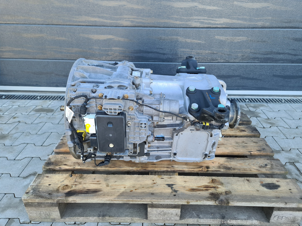 MERCEDES ATEGO ANTOS / COMPLETE GEARBOX / G140-8 / WORLDWIDE DELIVERY - Caja de cambios: foto 1 MERCEDES ATEGO ANTOS / COMPLETE GEARBOX / G140-8 / WORLDWIDE DELIVERY - Caja de cambios: foto 1