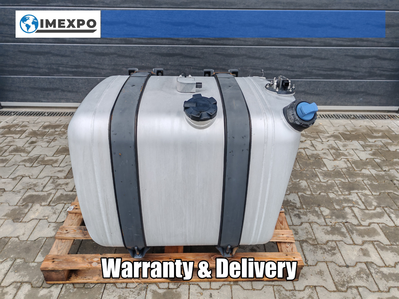 MERCEDES-BENZ ACTROS MP4 / FUEL & ADBLUE TANK / 300L - Depósito de combustible: foto 1 MERCEDES-BENZ ACTROS MP4 / FUEL & ADBLUE TANK / 300L - Depósito de combustible: foto 1
