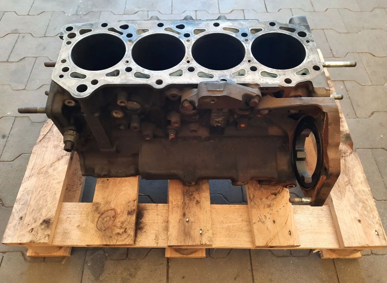 NISSAN CABSTAR ATLEON RENAULT GAMA D - Bloque de cilindros para Camión: foto 2 NISSAN CABSTAR ATLEON RENAULT GAMA D - Bloque de cilindros para Camión: foto 2