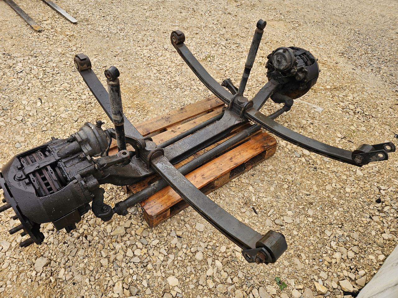 RENAULT MAGNUM DXI / COMPLETE FRONT AXLE / HUB SPRING - Eje delantero: foto 5 RENAULT MAGNUM DXI / COMPLETE FRONT AXLE / HUB SPRING - Eje delantero: foto 5