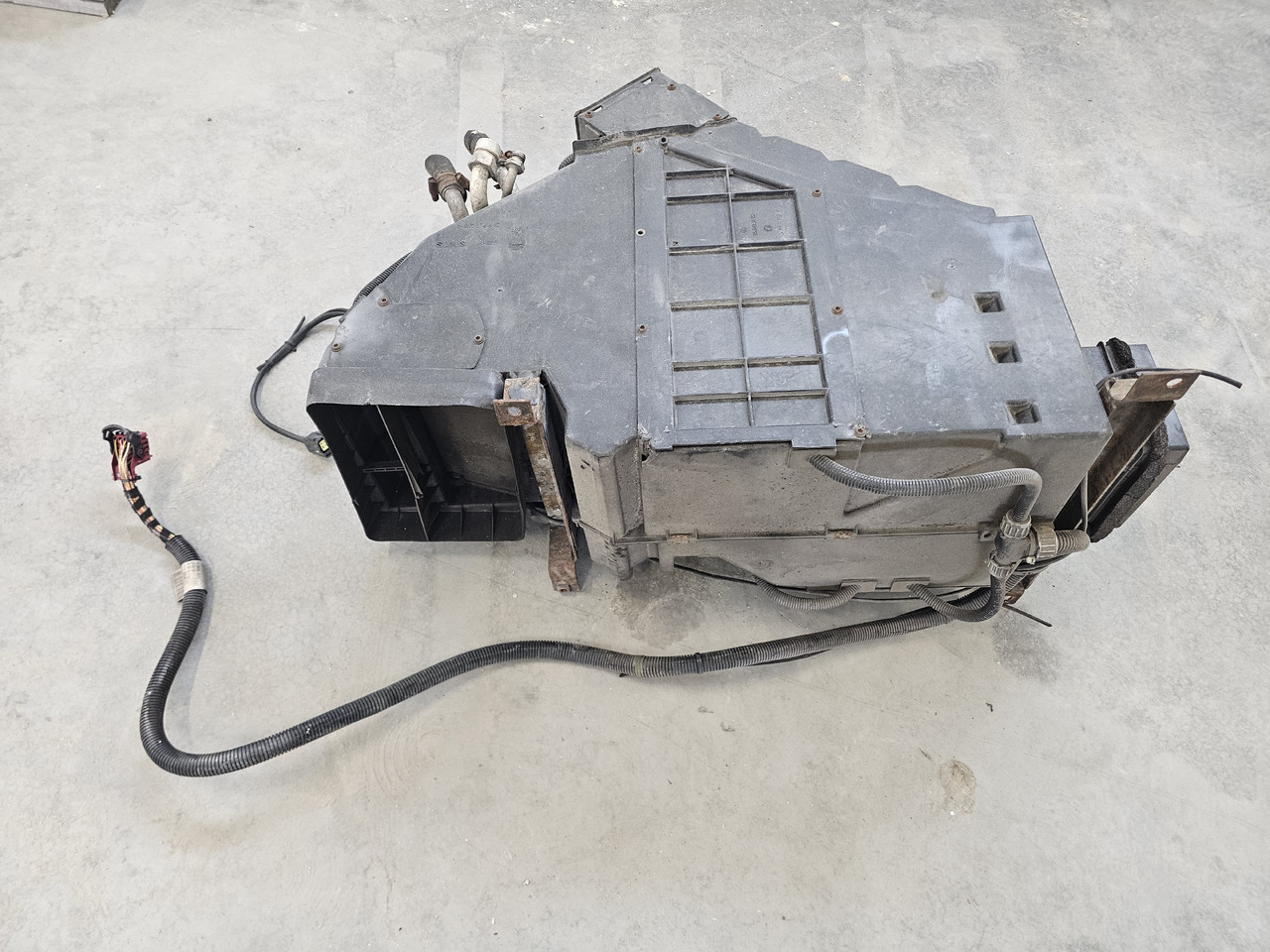 RENAULT MAGNUM DXI VEGA / COMPLETE HEATHER / 7485119812 - Calefacción/ Ventilación: foto 5 RENAULT MAGNUM DXI VEGA / COMPLETE HEATHER / 7485119812 - Calefacción/ Ventilación: foto 5