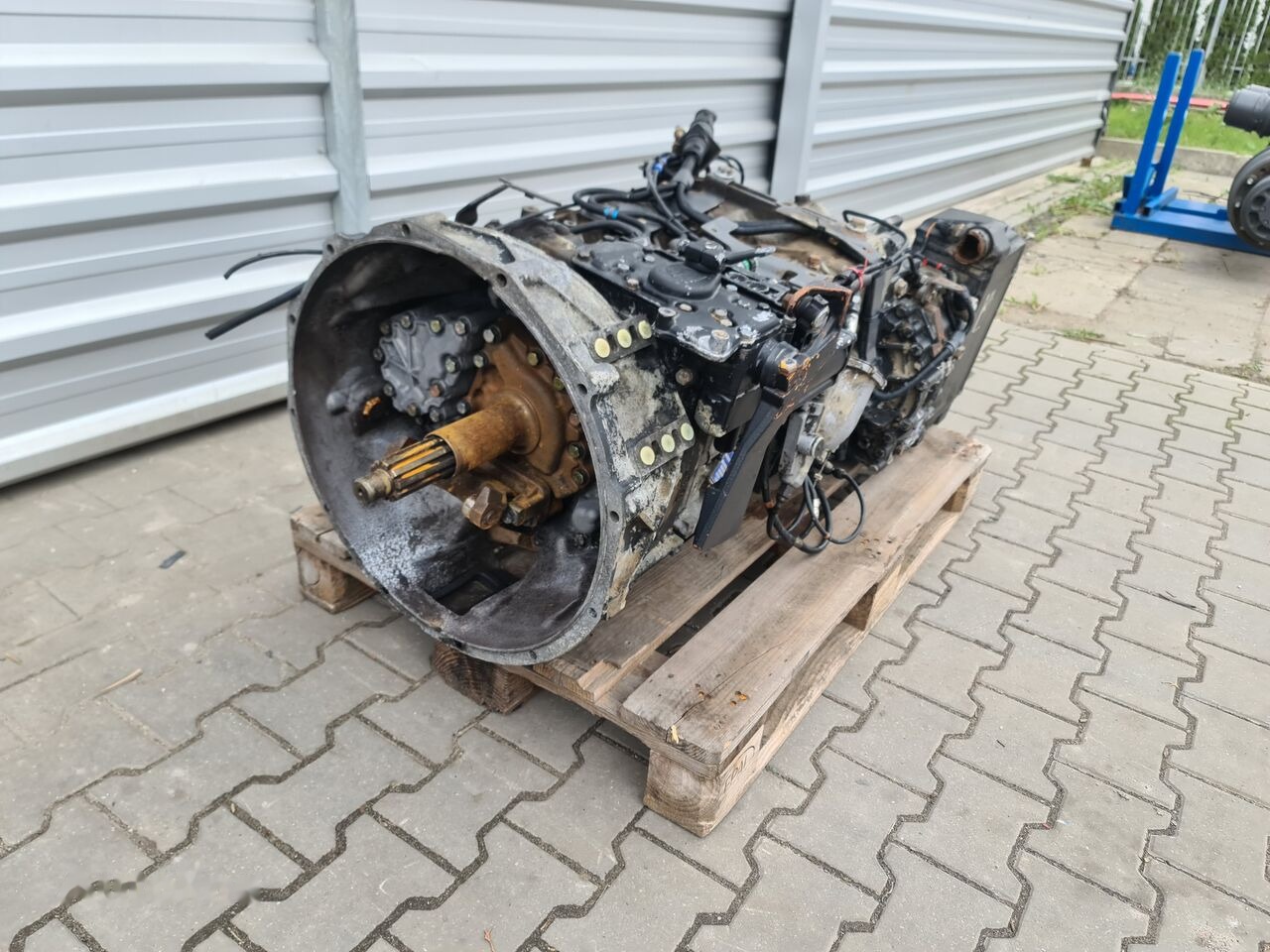 Renault MAGNUM PREMIUM DXI Renault 16S2221TD 16 S 2221 TD 1343050002 5010613562 16.41-1.00 INTARDER ECOSPLIT IT 6085005044 1616902 - Caja de cambios para Camión: foto 2 Renault MAGNUM PREMIUM DXI Renault 16S2221TD 16 S 2221 TD 1343050002 5010613562 16.41-1.00 INTARDER ECOSPLIT IT 6085005044 1616902 - Caja de cambios para Camión: foto 2