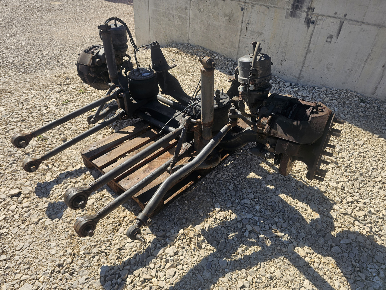 VOLVO FH FM / FRONT AIR SUNSPENSION - Eje delantero: foto 4 VOLVO FH FM / FRONT AIR SUNSPENSION - Eje delantero: foto 4