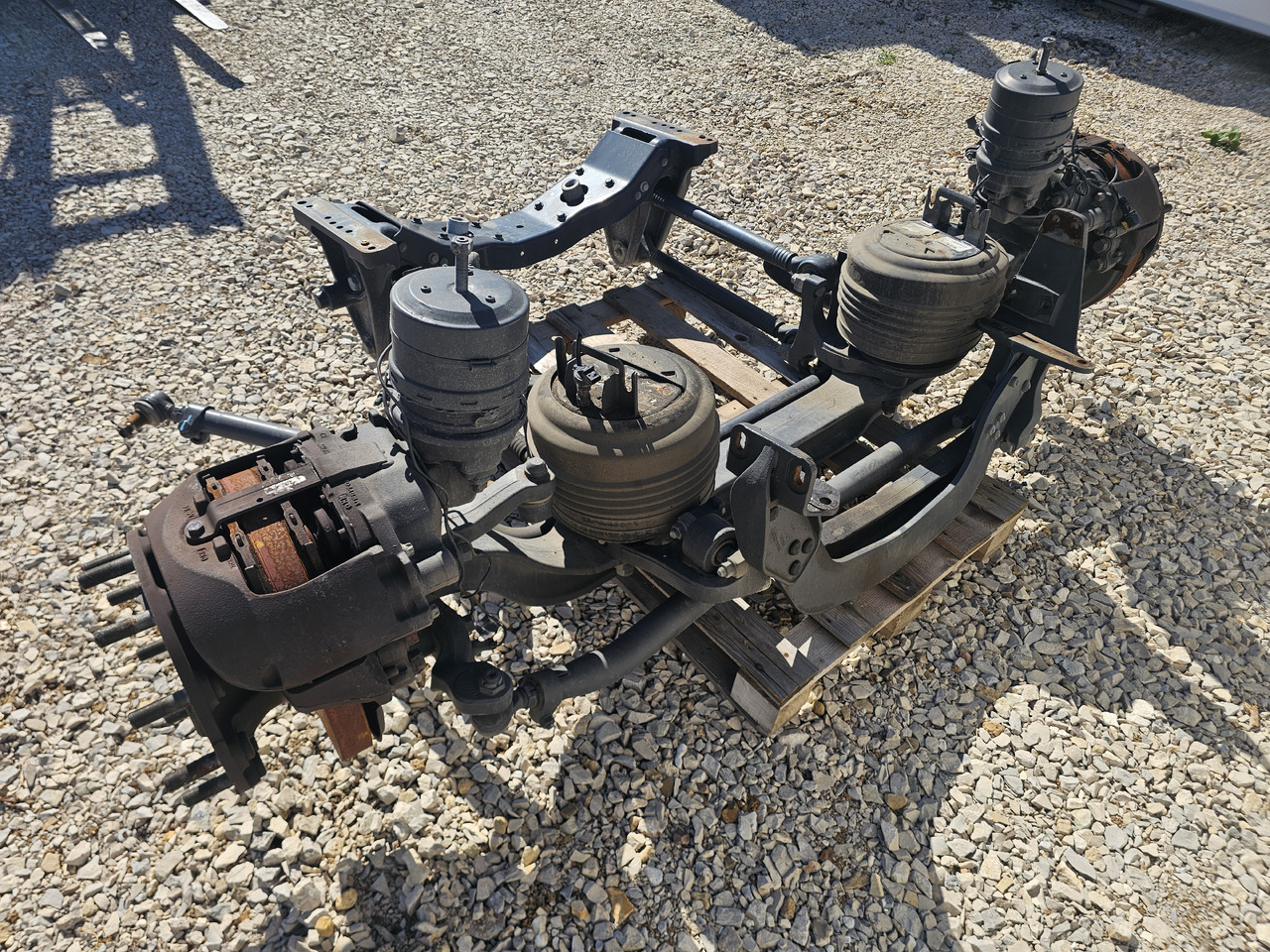 VOLVO FH5 FM5 / FRONT AIR SUNSPENSION - Eje delantero: foto 5 VOLVO FH5 FM5 / FRONT AIR SUNSPENSION - Eje delantero: foto 5