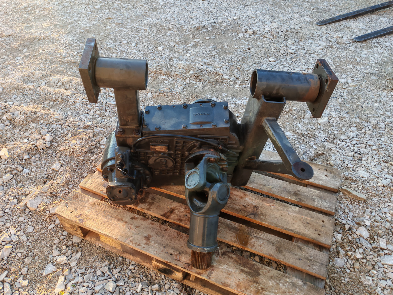 VOLVO FM FM FMX / TRANSFER CASE 4x4 6x6 8x8 / VT2501TB -B / 1,040:1 - Transmisión: foto 3 VOLVO FM FM FMX / TRANSFER CASE 4x4 6x6 8x8 / VT2501TB -B / 1,040:1 - Transmisión: foto 3