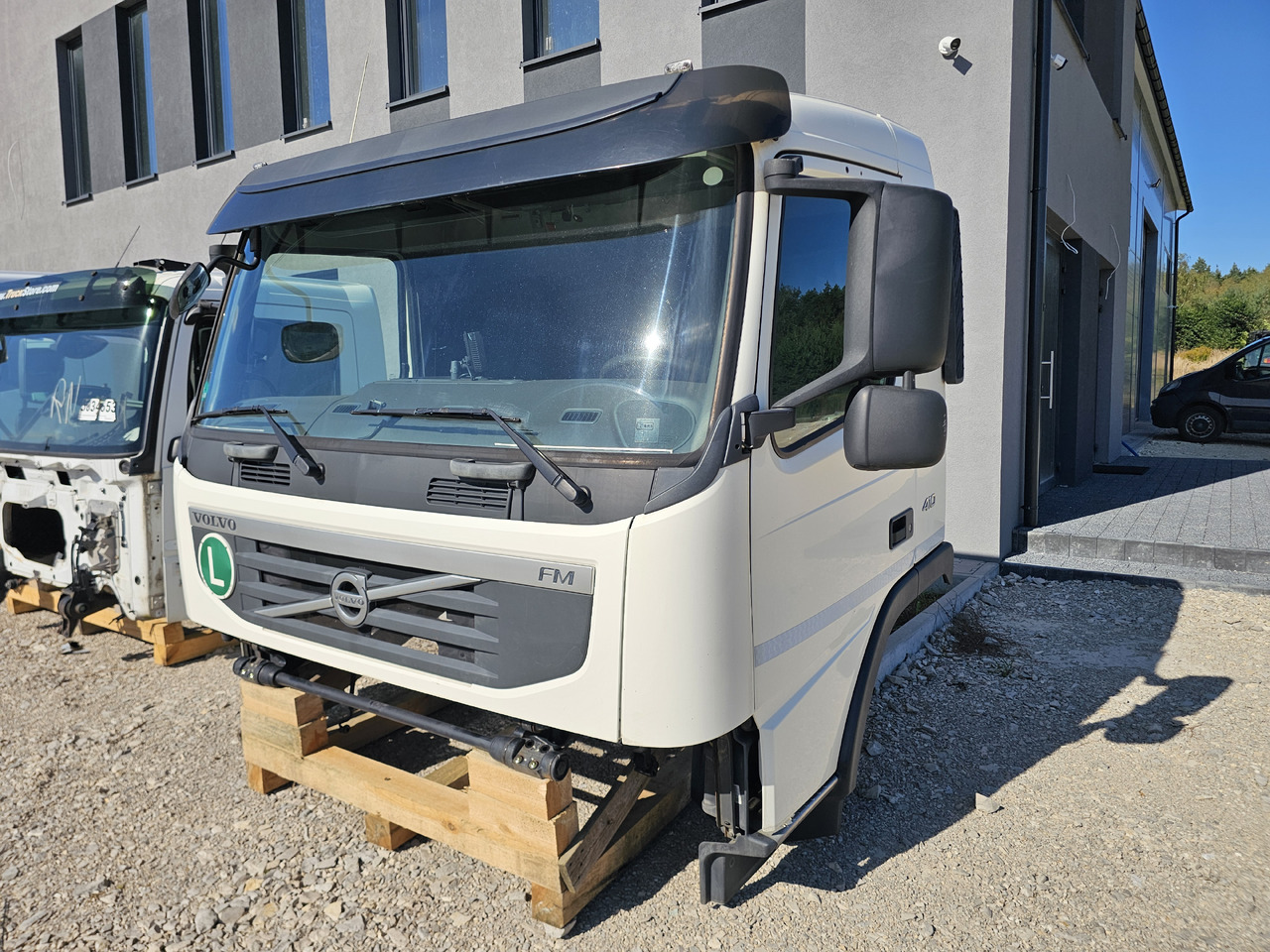 VOLVO FM3 DAILY CAB / COMPLETE / WORLDWIDE DELIVERY - Cabina: foto 1 VOLVO FM3 DAILY CAB / COMPLETE / WORLDWIDE DELIVERY - Cabina: foto 1