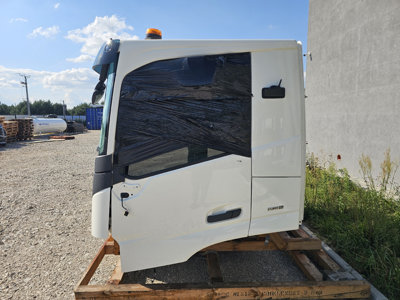 VOLVO FM5 FMX LOW DAY CAB / FULLY COMPLETE / BRAND NEW - Cabina: foto 5 VOLVO FM5 FMX LOW DAY CAB / FULLY COMPLETE / BRAND NEW - Cabina: foto 5