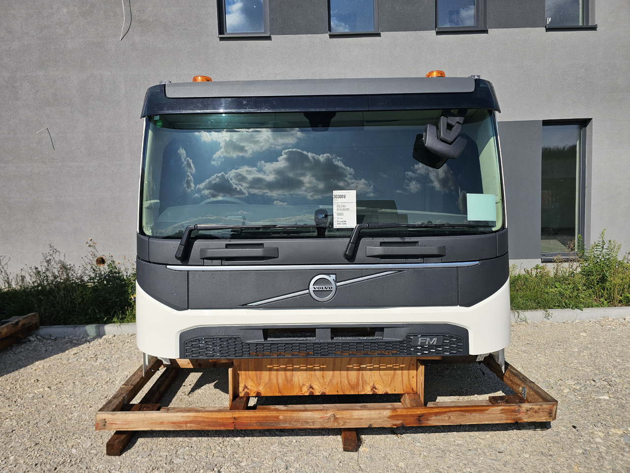 VOLVO FM5 FMX LOW DAY CAB / FULLY COMPLETE / BRAND NEW - Cabina: foto 3 VOLVO FM5 FMX LOW DAY CAB / FULLY COMPLETE / BRAND NEW - Cabina: foto 3