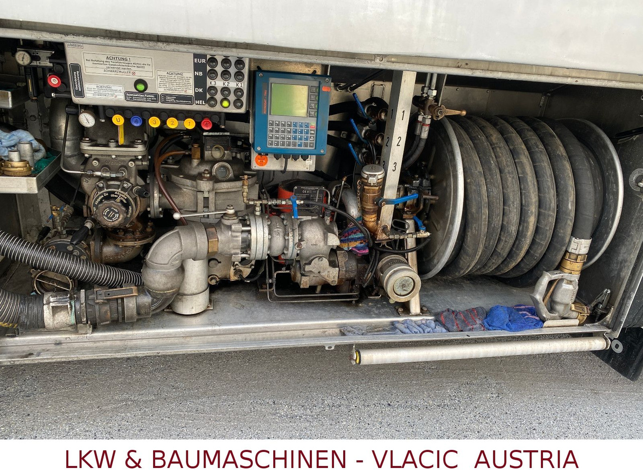 Camión cisterna Iveco Stralis 460 Benz/Diesel Schwarzmüller-Kompletzug: foto 12 Camión cisterna Iveco Stralis 460 Benz/Diesel Schwarzmüller-Kompletzug: foto 12