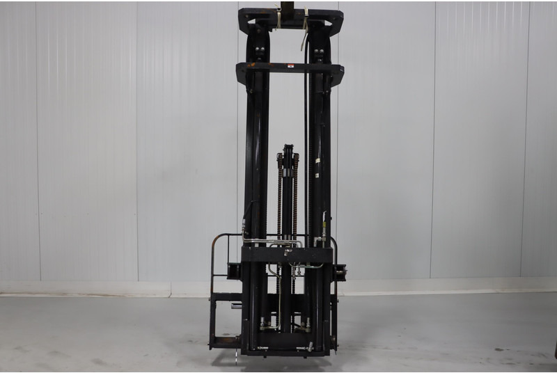 *Unicarriers triplex mast - Implemento: foto 2 *Unicarriers triplex mast - Implemento: foto 2