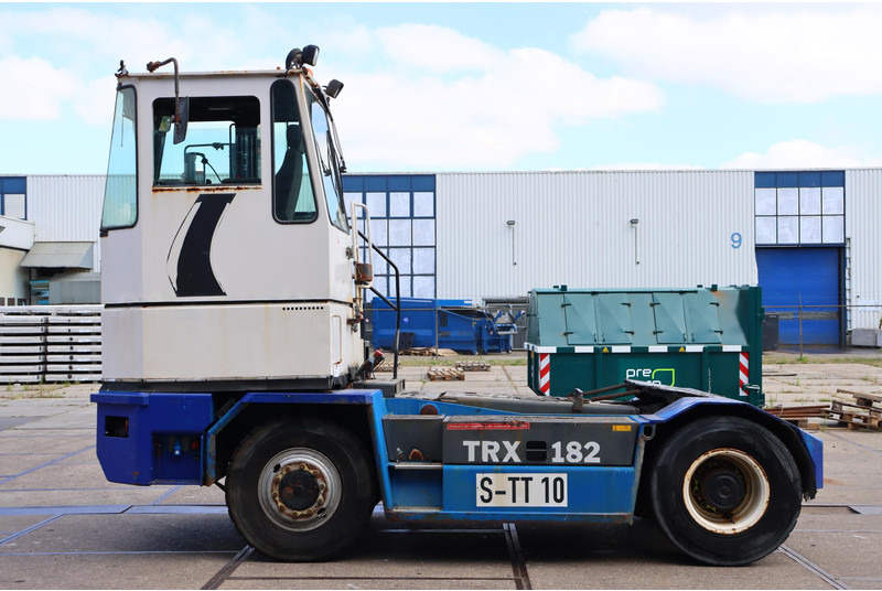 Kalmar TRX182A - Tractor industrial: foto 4 Kalmar TRX182A - Tractor industrial: foto 4