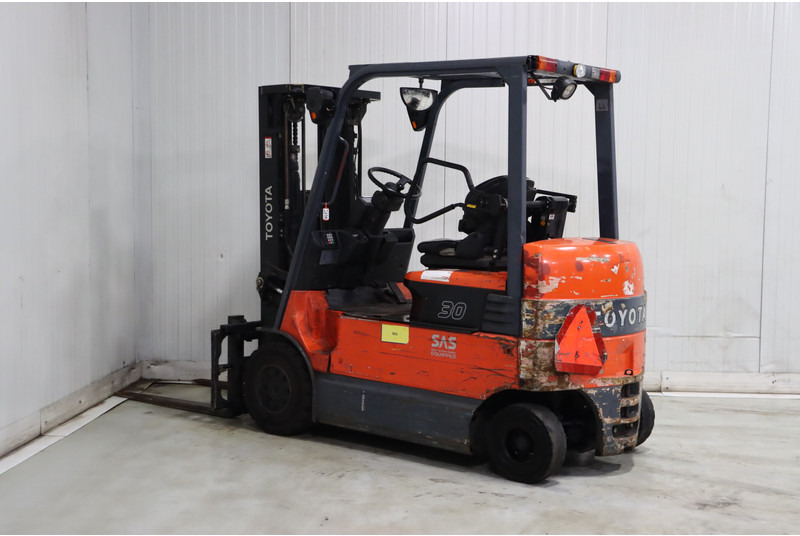 Toyota 7FBMF30 - Carretilla elevadora eléctrica: foto 5 Toyota 7FBMF30 - Carretilla elevadora eléctrica: foto 5