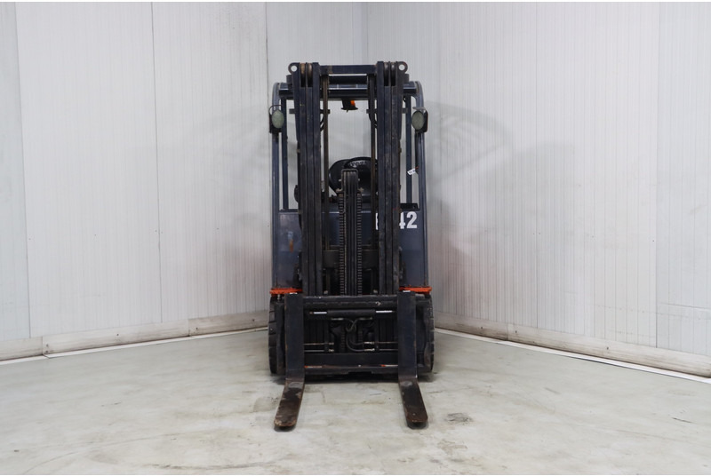 Toyota 8FBMT30 - Carretilla elevadora eléctrica: foto 3 Toyota 8FBMT30 - Carretilla elevadora eléctrica: foto 3