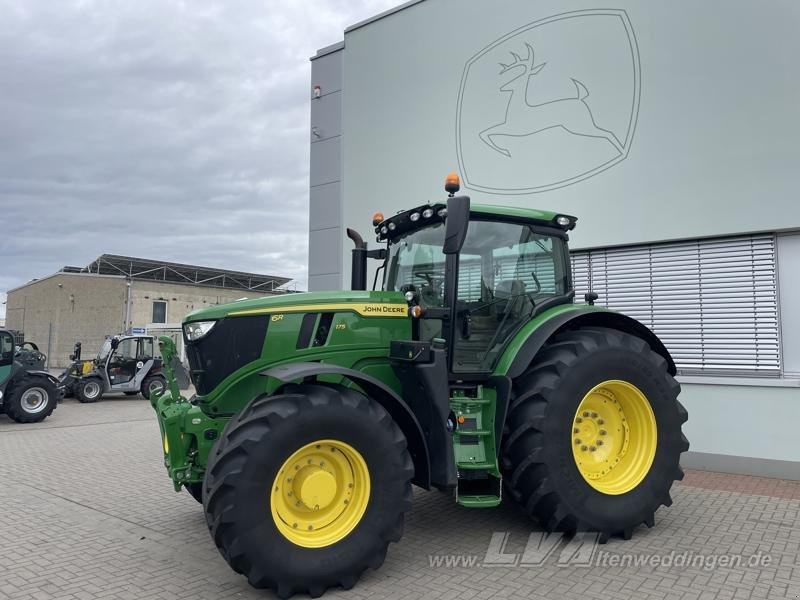 John Deere 6R 175 - Tractor: foto 2 John Deere 6R 175 - Tractor: foto 2