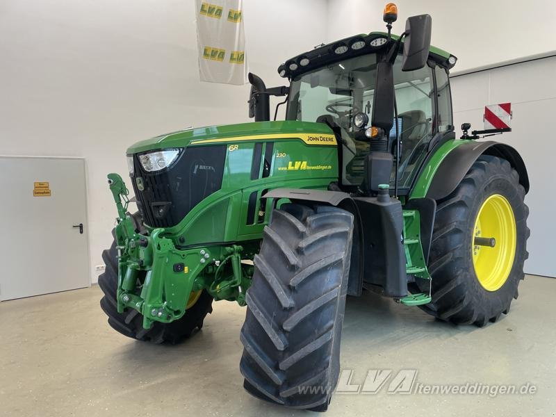 John Deere 6R 230 - Tractor: foto 2 John Deere 6R 230 - Tractor: foto 2