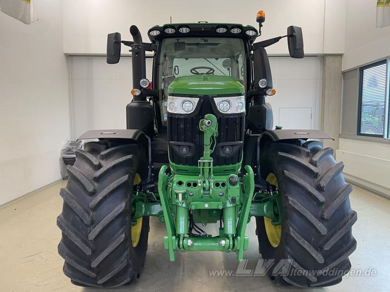 John Deere 6R 230 - Tractor: foto 4 John Deere 6R 230 - Tractor: foto 4