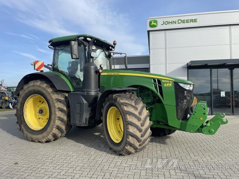 Tractor John Deere 8295R: foto 1