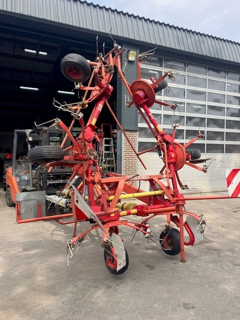 LELY 675 tedder - Henificadora: foto 1 LELY 675 tedder - Henificadora: foto 1