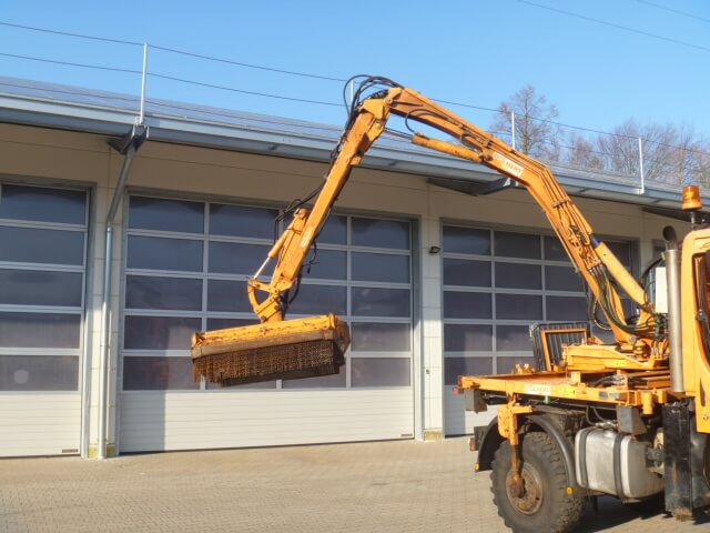 Unimog Aufbaumulcher Gilbers U400ST06EMP - Desbrozadora de brazo: foto 3 Unimog Aufbaumulcher Gilbers U400ST06EMP - Desbrozadora de brazo: foto 3