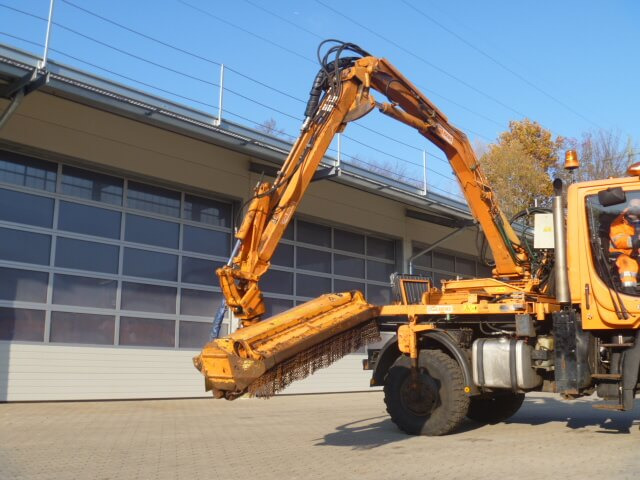 Unimog Aufbaumulcher Gilbers U400ST06EMP - Desbrozadora de brazo: foto 4 Unimog Aufbaumulcher Gilbers U400ST06EMP - Desbrozadora de brazo: foto 4