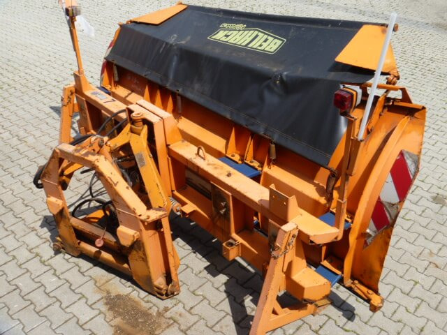 Unimog Schneepflug - Schneeschild Beilhack PV28-3 - Cuchilla quitanieves: foto 4 Unimog Schneepflug - Schneeschild Beilhack PV28-3 - Cuchilla quitanieves: foto 4