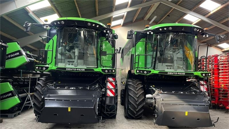 Deutz-fahr 7206 With 24feed - 7.2m header. New and unused Com - Cosechadora de granos: foto 2 Deutz-fahr 7206 With 24feed - 7.2m header. New and unused Com - Cosechadora de granos: foto 2