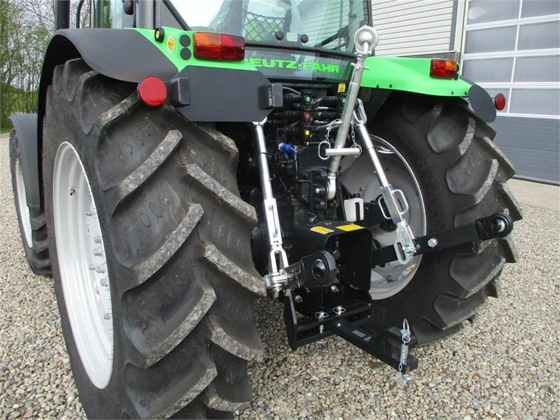 Deutz-fahr Agrofarm 115G New and Unused tractor with 30F+30R - Tractor: foto 4 Deutz-fahr Agrofarm 115G New and Unused tractor with 30F+30R - Tractor: foto 4