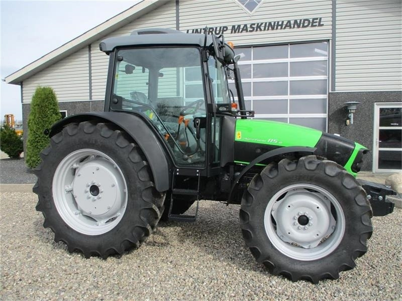 Deutz-fahr Agrofarm 115G with 30F+30R Hi-Lo and CreepGear - Tractor: foto 2 Deutz-fahr Agrofarm 115G with 30F+30R Hi-Lo and CreepGear - Tractor: foto 2