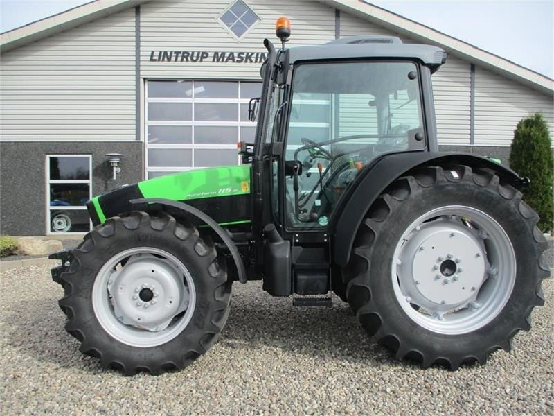 Deutz-fahr Agrofarm 115G with 30F+30R Hi-Lo and CreepGear - Tractor: foto 1 Deutz-fahr Agrofarm 115G with 30F+30R Hi-Lo and CreepGear - Tractor: foto 1