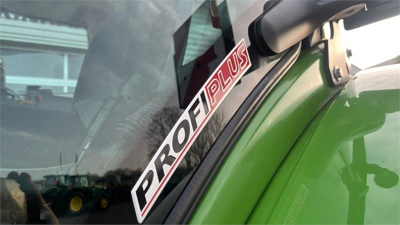 Tractor Fendt 933 Vario Profi Plus S4 med frontlift: foto 7