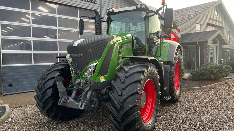 Tractor Fendt 933 Vario Profi Plus S4 med frontlift: foto 12