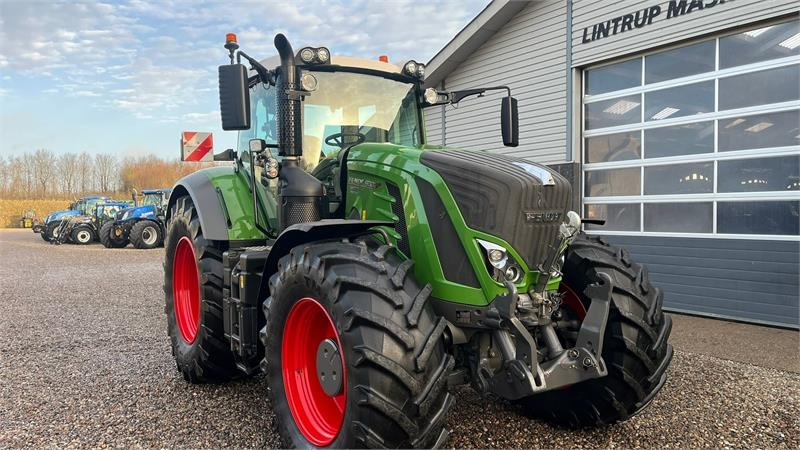 Tractor Fendt 933 Vario Profi Plus S4 med frontlift: foto 20