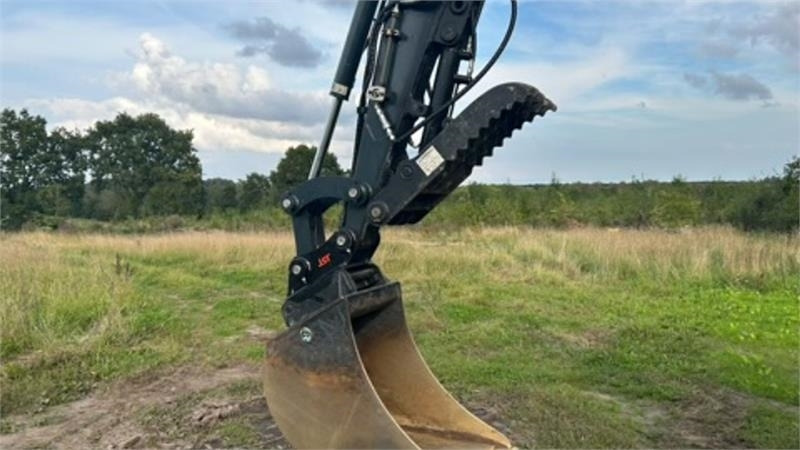 Hyundai HX55 Med Hydrema skifte og centralsmørring og grab - Miniexcavadora: foto 2 Hyundai HX55 Med Hydrema skifte og centralsmørring og grab - Miniexcavadora: foto 2