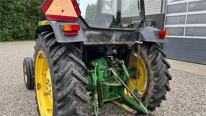 John Deere 2450 Med servostyring - Tractor: foto 4 John Deere 2450 Med servostyring - Tractor: foto 4