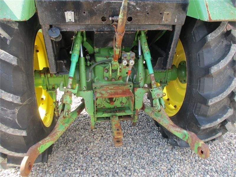 John Deere 2850 TURBO Med nye bagdæk - Tractor: foto 4 John Deere 2850 TURBO Med nye bagdæk - Tractor: foto 4