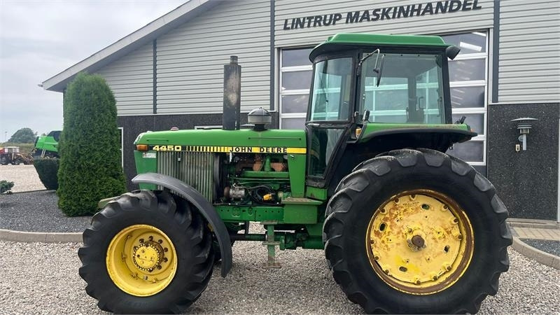 Tractor John Deere 4450 med 7,6L motor: foto 10 Tractor John Deere 4450 med 7,6L motor: foto 10