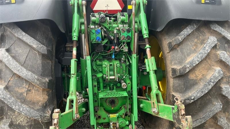John Deere 6170R AutoPower med frontlift - Tractor: foto 5 John Deere 6170R AutoPower med frontlift - Tractor: foto 5