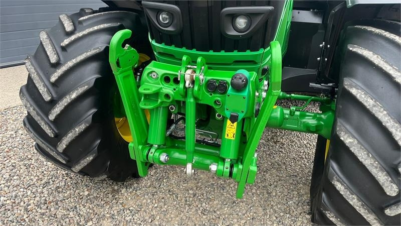 John Deere 6195R Premium Edition med frontlift - Tractor: foto 4 John Deere 6195R Premium Edition med frontlift - Tractor: foto 4