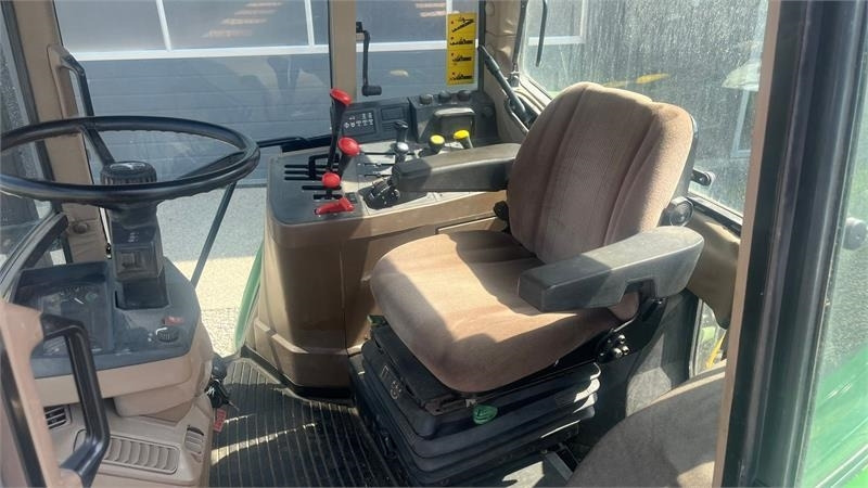 John Deere 6300 Meget velholdt traktor. Samme ejer de sidste - Tractor: foto 5 John Deere 6300 Meget velholdt traktor. Samme ejer de sidste - Tractor: foto 5