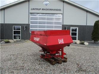 Lely Centerline CL 2400 Med hydraulisk tilt til kantspr - Esparcidor de estiércol: foto 1 Lely Centerline CL 2400 Med hydraulisk tilt til kantspr - Esparcidor de estiércol: foto 1