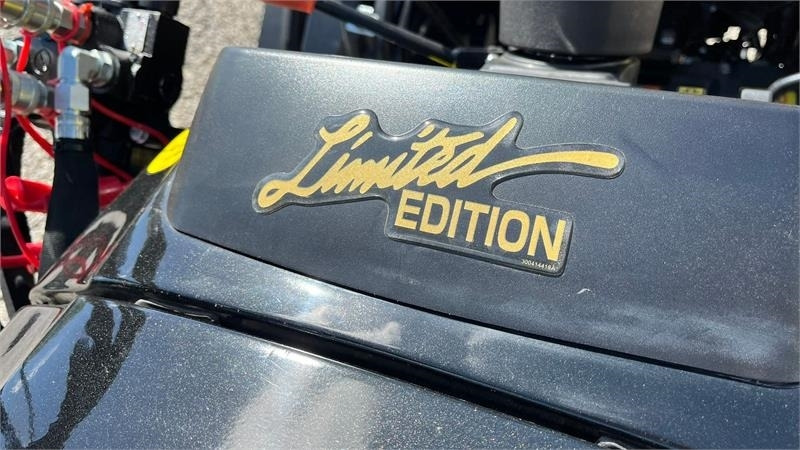 Tractor municipal Solis S26 6+2 gearmaskine Limited Edition i sort med bre: foto 8 Tractor municipal Solis S26 6+2 gearmaskine Limited Edition i sort med bre: foto 8